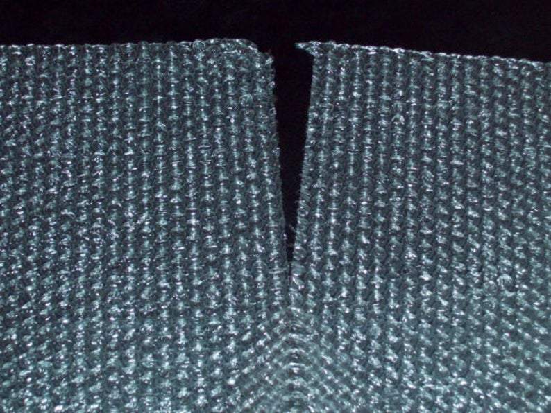 BUBBLE WRAP®Wholesale- 10 x 700 ft x 12"- Small Bubble 3/16"- perforated every 12" Core included (40 rolls x 175 ft = 7000 ft)